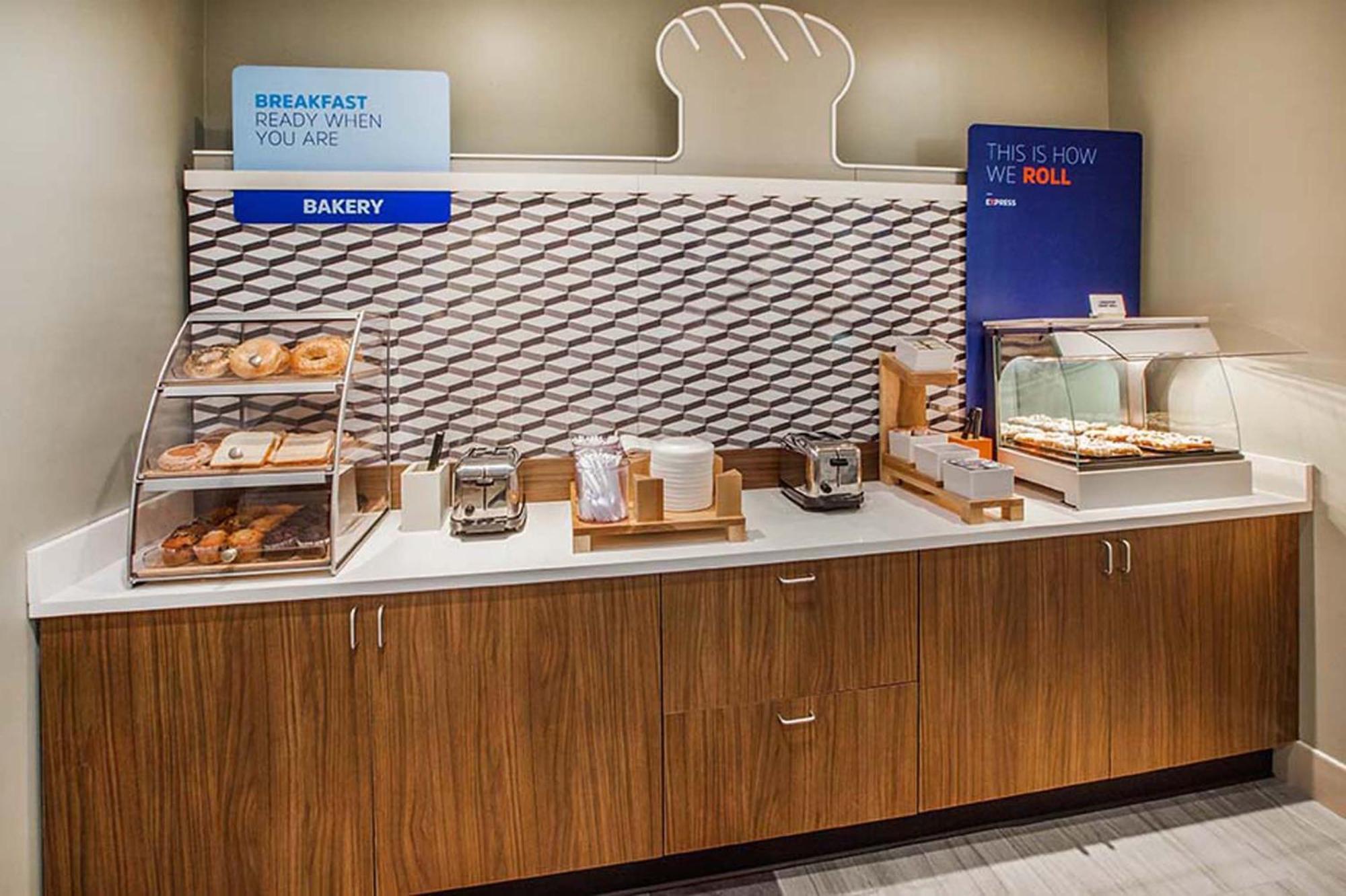 Holiday Inn Express & Suites Weatherford By Ihg Dış mekan fotoğraf